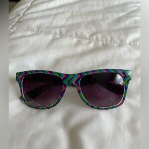 NWOT-multi colored frame-Sunglasses-OS